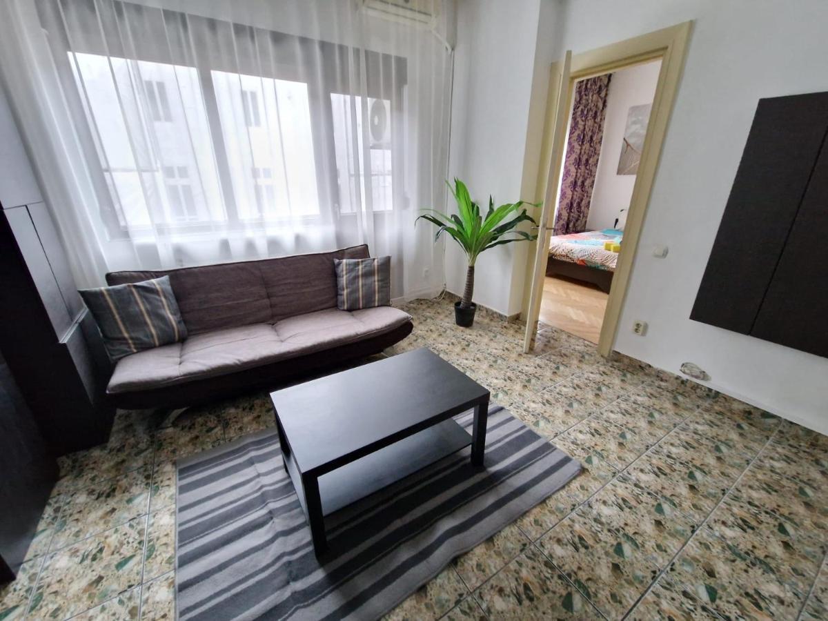Global Downtown Apartments - Universitate - Calea Victoriei Bucureşti Exterior foto